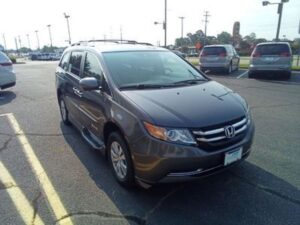 Grey Honda Odyssey with BraunAbility Side Entry Automatic Fold Out conversion