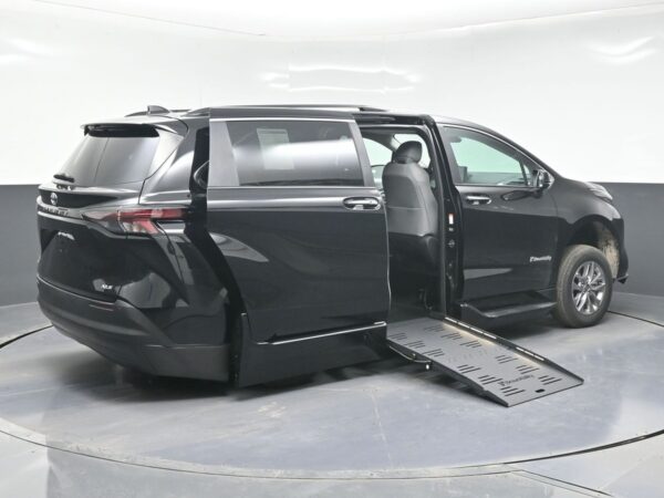 Black Toyota Sienna with BraunAbility Side Entry Automatic Fold Out conversion
