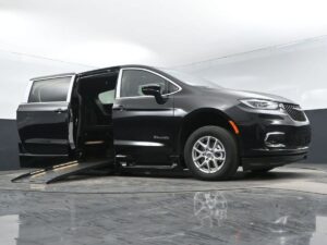 Black Chrysler Pacifica with BraunAbility Side Entry Automatic Fold Out conversion