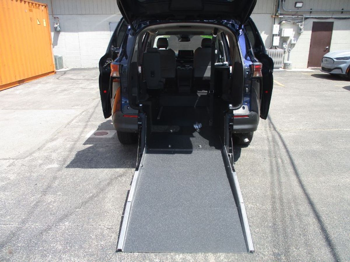 Driverge Flex Maxx Wheelchair Van Conversions - MobilityWorks Shop