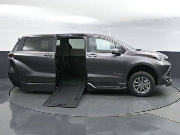 Grey Toyota Sienna with BraunAbility Side Entry Automatic In Floor conversion