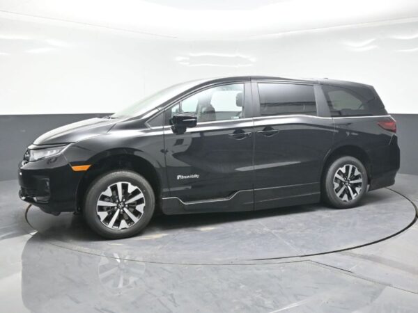 Black Honda Odyssey with BraunAbility Side Entry Automatic In Floor conversion