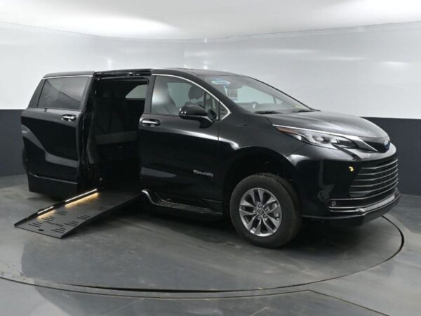 Black Toyota Sienna with BraunAbility Side Entry Automatic Fold Out conversion