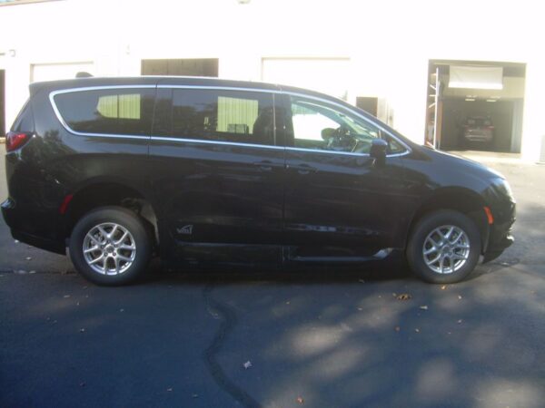 Black Chrysler Voyager with Vantage Mobility Side Entry Automatic In Floor conversion