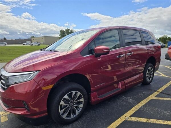 Red Honda Odyssey with Vantage Mobility Side Entry Automatic In Floor conversion