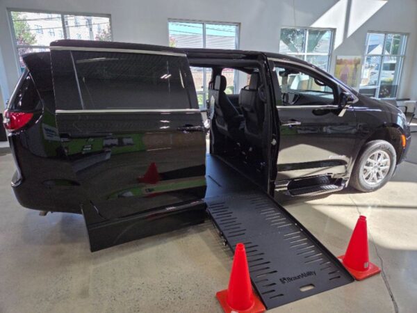 Black Chrysler Pacifica with BraunAbility Side Entry Automatic Fold Out conversion