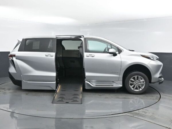 Silver Toyota Sienna with BraunAbility Side Entry Automatic Fold Out conversion