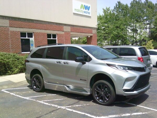 Silver Toyota Sienna with BraunAbility Side Entry Automatic Fold Out conversion