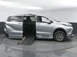 Silver Toyota Sienna with BraunAbility Side Entry Automatic Fold Out conversion