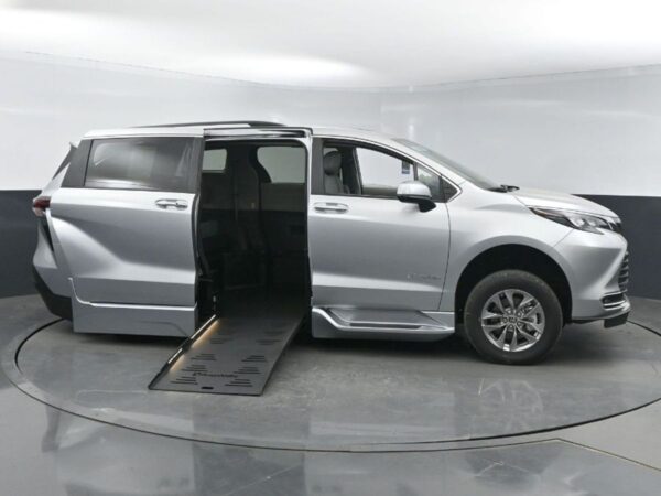 Silver Toyota Sienna with BraunAbility Side Entry Automatic Fold Out conversion