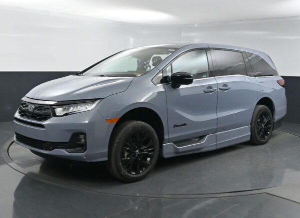 Grey Honda Odyssey with BraunAbility Side Entry Automatic In Floor conversion