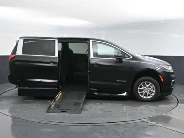 Black Chrysler Pacifica with BraunAbility Side Entry Automatic Fold Out conversion