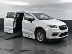 White Chrysler Pacifica with BraunAbility Side Entry Automatic In Floor conversion
