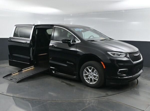 Black Chrysler Pacifica with BraunAbility Side Entry Automatic Fold Out conversion