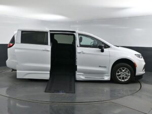 White Chrysler Pacifica with BraunAbility Side Entry Automatic In Floor conversion