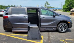 Grey Honda Odyssey with BraunAbility Side Entry Automatic In Floor conversion