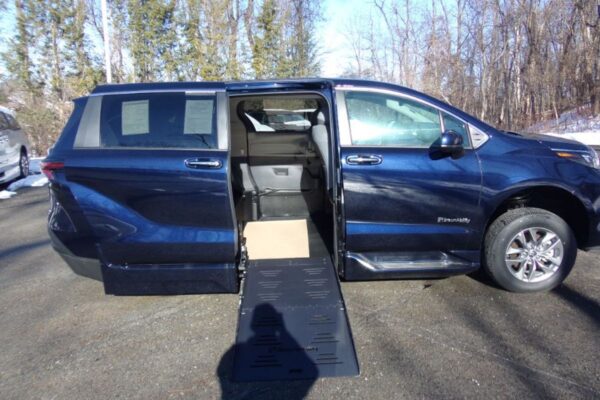 Blue Toyota Sienna with BraunAbility Side Entry Automatic Fold Out conversion