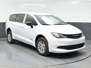White Chrysler Voyager with BraunAbility Rear Entry Manual Fold Out conversion