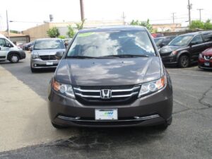 Grey Honda Odyssey with Vantage Mobility Side Entry Automatic In Floor conversion
