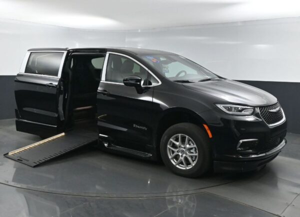 Black Chrysler Pacifica with BraunAbility Side Entry Automatic In Floor conversion