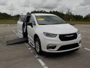 White Chrysler Pacifica with BraunAbility Side Entry Automatic In Floor conversion