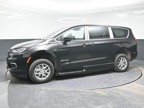 Black Chrysler Pacifica with BraunAbility Side Entry Automatic Fold Out conversion
