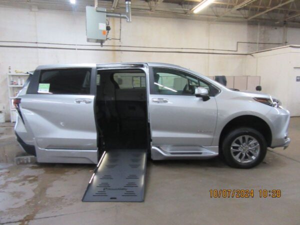 Silver Toyota Sienna with BraunAbility Side Entry Automatic Fold Out conversion