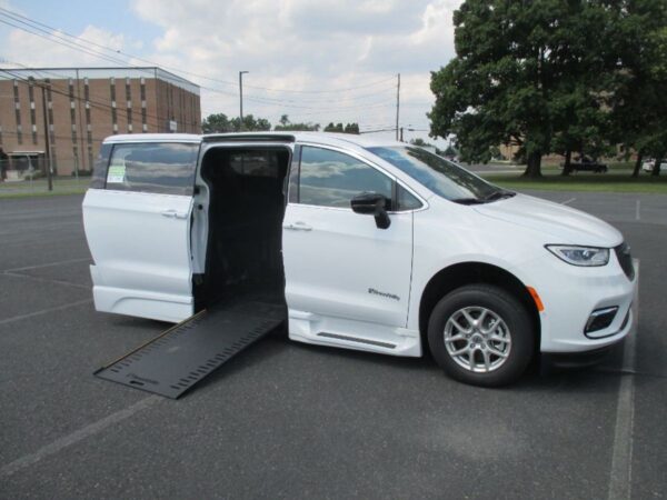 White Chrysler Pacifica with BraunAbility Side Entry Automatic In Floor conversion