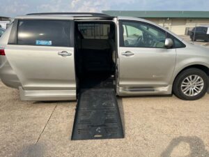 Brown Toyota Sienna with BraunAbility Side Entry Automatic Fold Out conversion