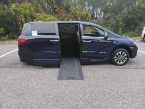 Blue Honda Odyssey with BraunAbility Side Entry Automatic In Floor conversion
