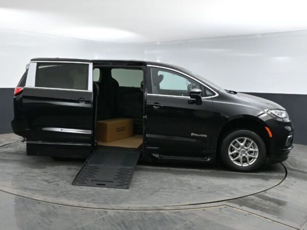 Black Chrysler Pacifica with BraunAbility Side Entry Automatic Fold Out conversion