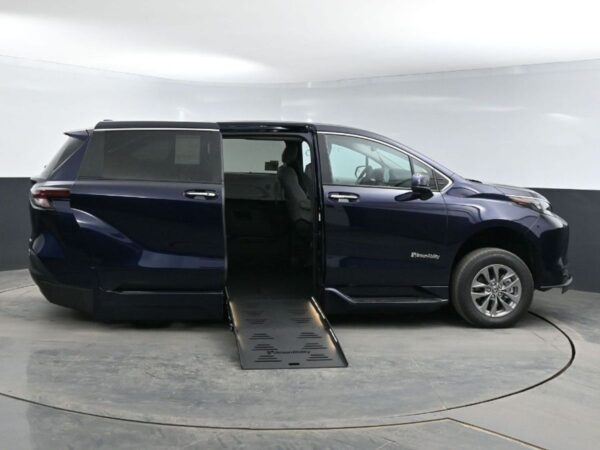Blue Toyota Sienna with BraunAbility Side Entry Automatic Fold Out conversion