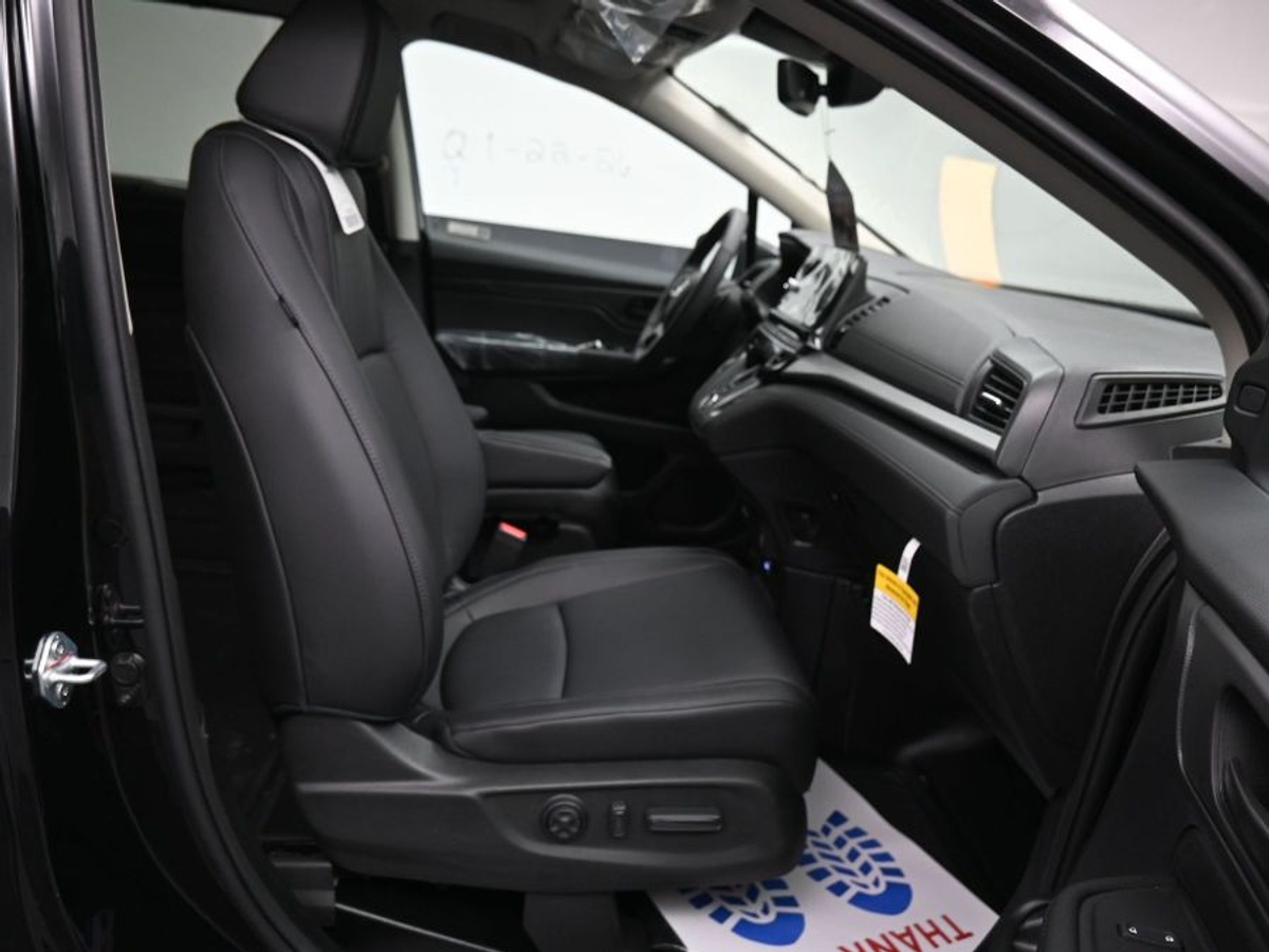New 2026 Honda Odyssey EX-L Wheelchair Van - TB017132