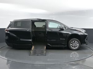 Black Toyota Sienna with BraunAbility Side Entry Automatic Fold Out conversion