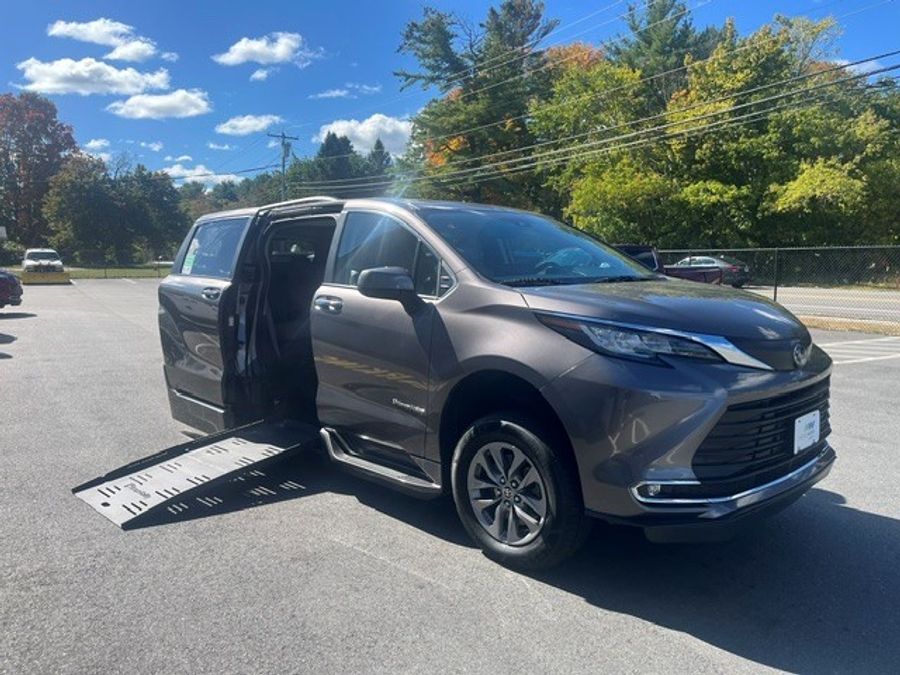 Grey Toyota Sienna with BraunAbility Side Entry Automatic Fold Out conversion
