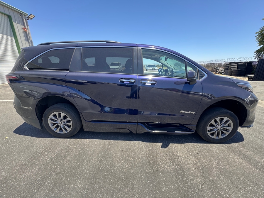 Blue Toyota Sienna with BraunAbility Side Entry Automatic In Floor conversion