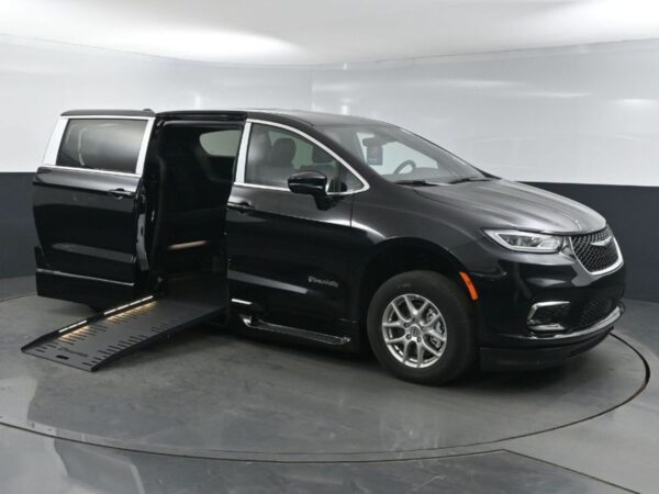 Black Chrysler Pacifica with BraunAbility Side Entry Automatic Fold Out conversion