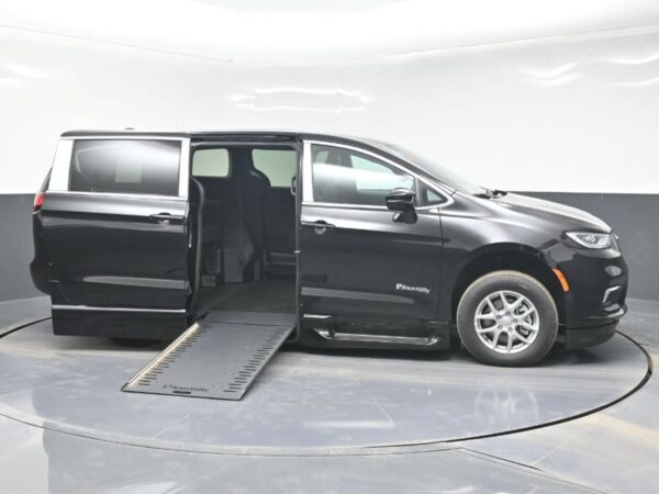 Black Chrysler Pacifica with BraunAbility Side Entry Automatic In Floor conversion