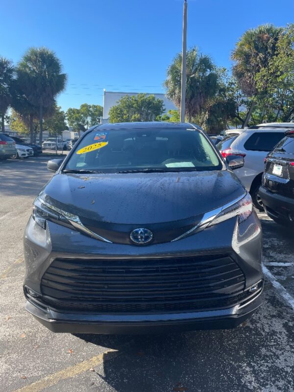 Grey Toyota Sienna with BraunAbility Side Entry Automatic Fold Out conversion