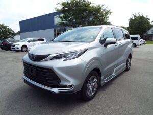 Silver Toyota Sienna with Vantage Mobility Side Entry Automatic In Floor conversion