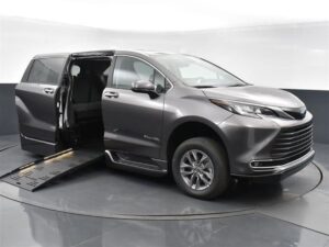 Grey Toyota Sienna with BraunAbility Side Entry Automatic Fold Out conversion