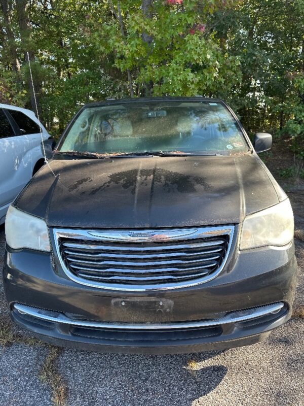 Chrysler Town and Country with Other Side Entry Automatic Fold Out conversion