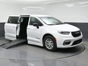 White Chrysler Pacifica with BraunAbility Side Entry Automatic Fold Out conversion