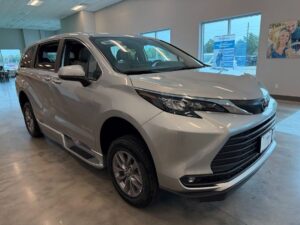 Silver Toyota Sienna with BraunAbility Side Entry Automatic Fold Out conversion