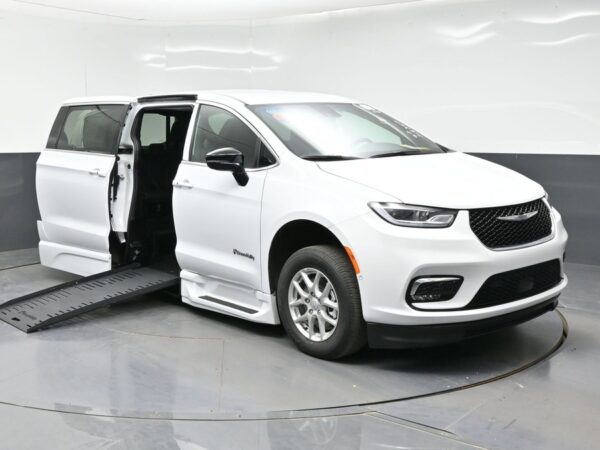White Chrysler Pacifica with BraunAbility Side Entry Automatic Fold Out conversion