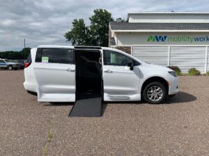 White Chrysler Voyager with Vantage Mobility Side Entry Automatic In Floor conversion