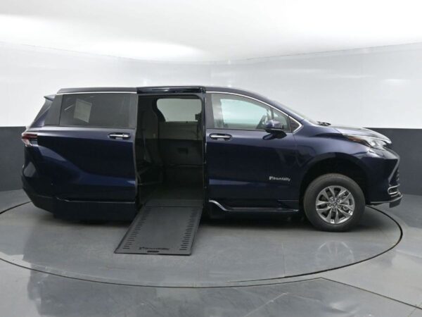 Blue Toyota Sienna with BraunAbility Side Entry Automatic In Floor conversion