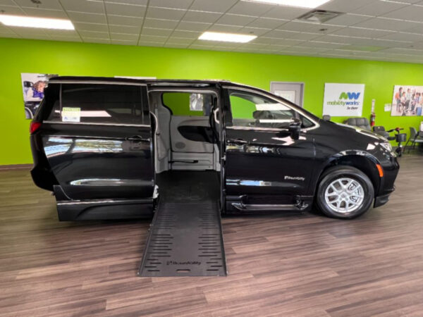 Black Chrysler Pacifica with BraunAbility Side Entry Automatic Fold Out conversion