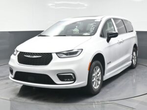 White Chrysler Pacifica with BraunAbility Side Entry Automatic Fold Out conversion