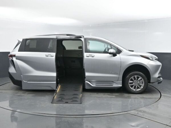 Silver Toyota Sienna with BraunAbility Side Entry Automatic Fold Out conversion